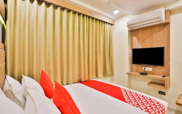 OYO 22673 Hotel Suncity