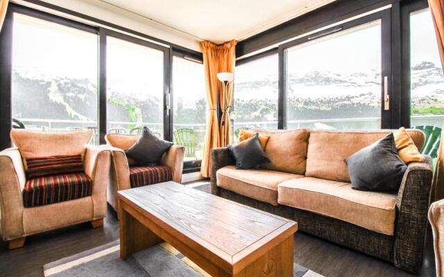 Penthouse 3-bedroom apartment, mountain views, large terrasse, piste access