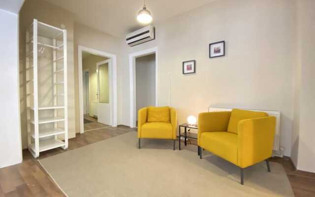 Missafir Flat Near Popular Attractions in Beyoglu
