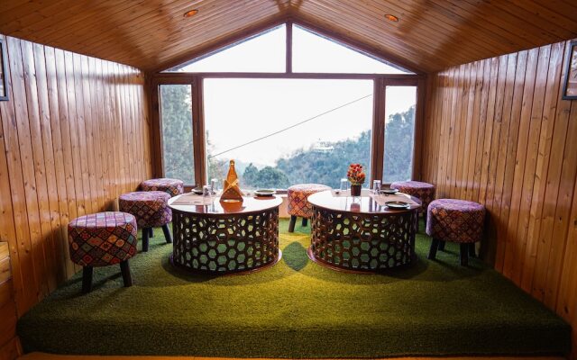 Montrose 11 Boutique