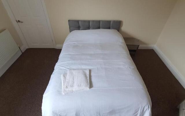 APARTMENT in CENTRAL DONCASTER