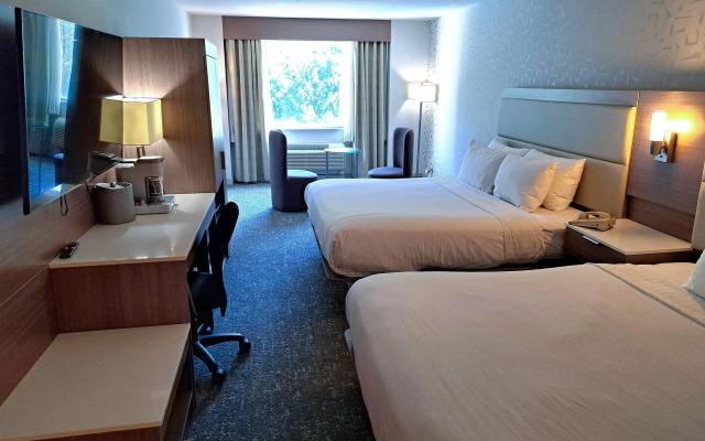Comfort Hotel Vancouver Airport