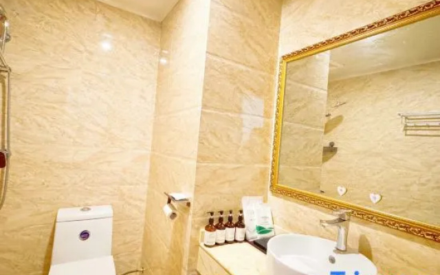 Yifengju Homestay (Jiuzhaigou's Eternal Love Scenic Area) – Bathroom – Ngawa