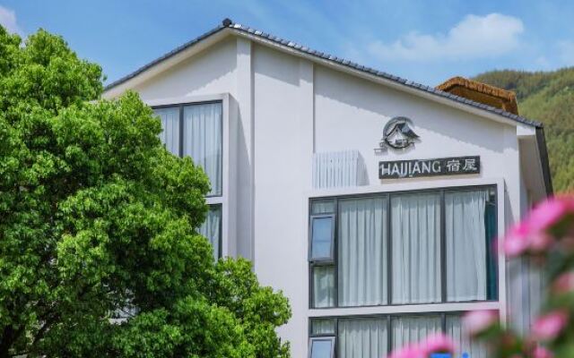 Anji Haijiang Inn