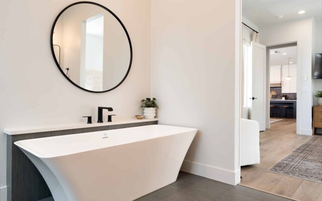 Desert Mirage 5 Bedroom Home