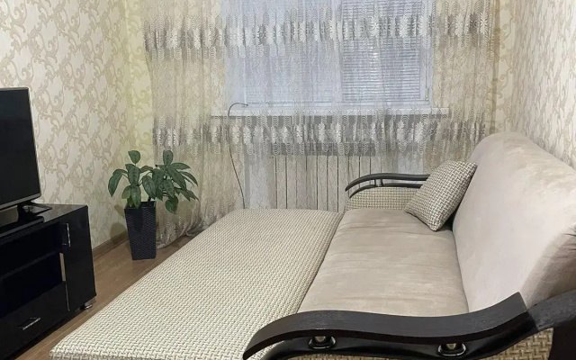 Bon voyage на улице Сулеймана Стальского 20