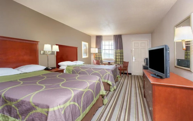 Super 8 By Wyndham Monroe West