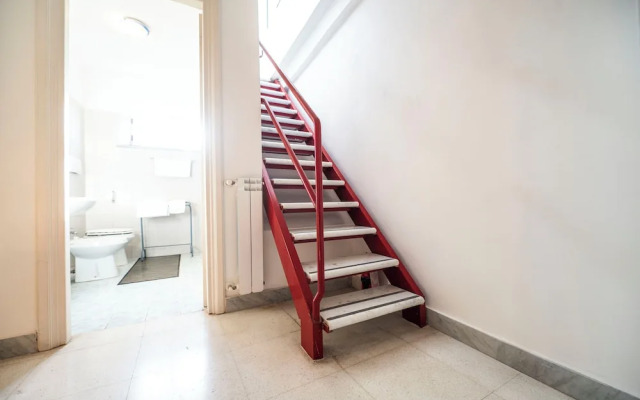 St. John Basilica Lovely Tower Apartment