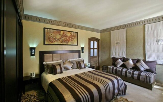 Authentic Villa 6 Royal Suites With Breakfast - by Feelluxuryholidays