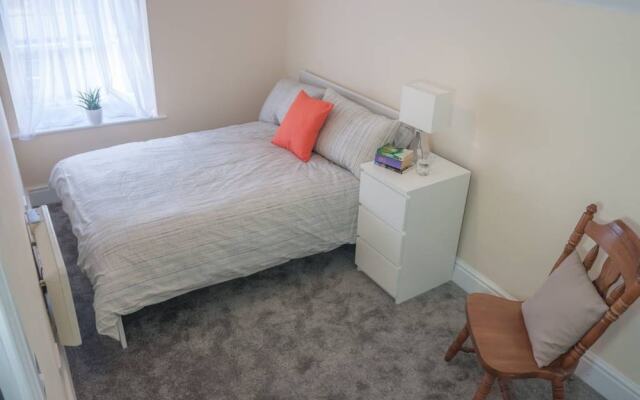 2 Bedroom Apartment Sleeps 3 In The City Centre