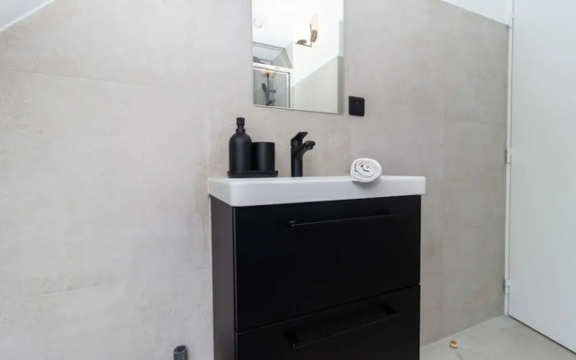 Sublime Apartment Center of Paris Le Marais