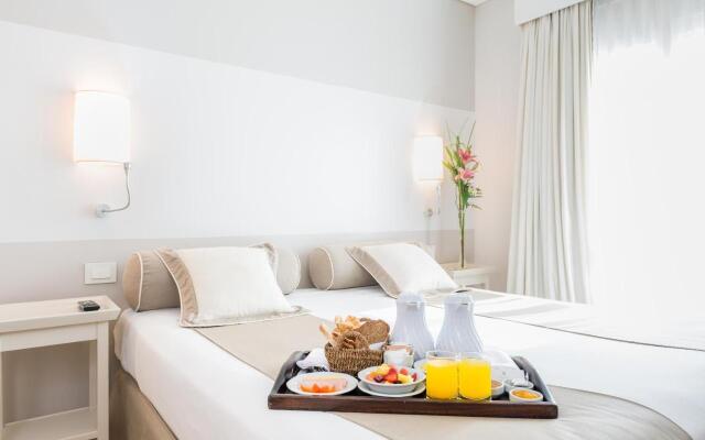 Loi Suites Recoleta Hotel