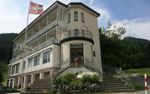 Hotel Alpina