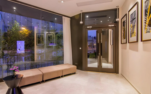 Homeinn Plus Hotel (Shanghai Zhongshan Park Jiangsu Road Subway Station)