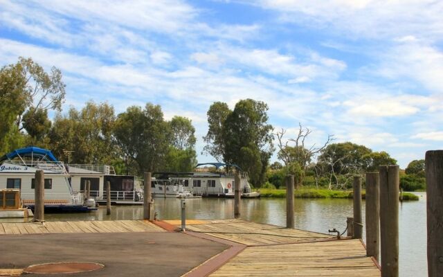 Murray Bridge Marina Camping and Caravan Park