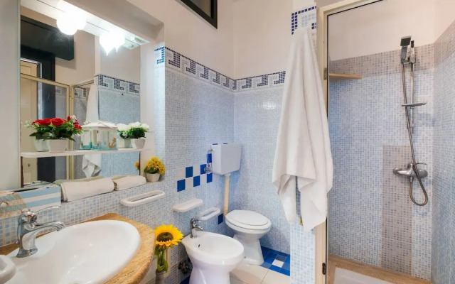 Apartment Tritone in Luxury Villa With Shared Pool