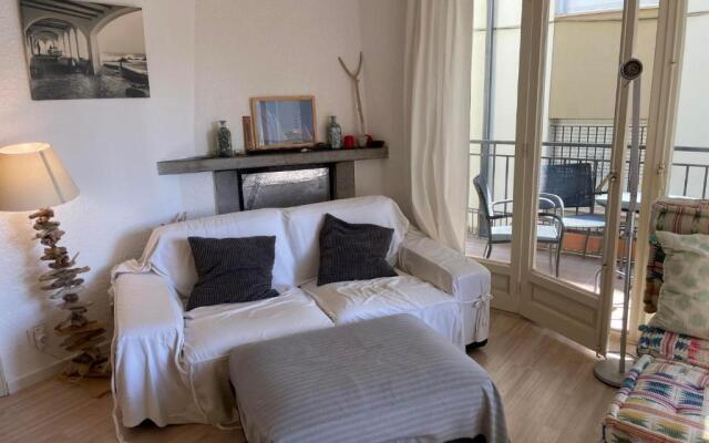 AJ-26 CALELLA DE PALAFRUGELL 6 Pax