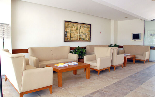Queen Resort Hotel