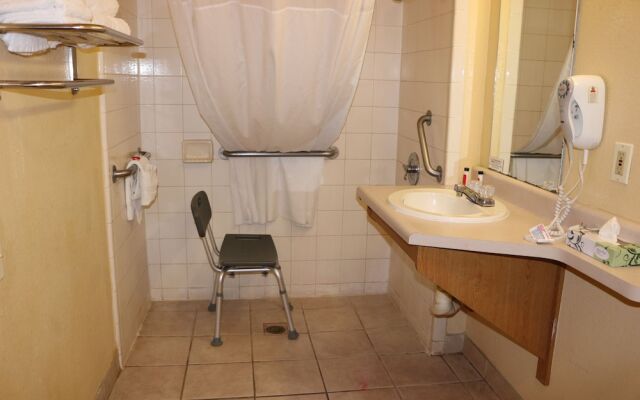 Days Inn Fresno South