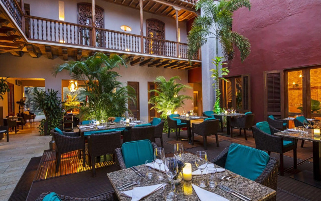 Ananda Hotel Boutique