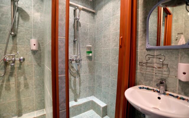 U Krasnogo Mosta - Hostel