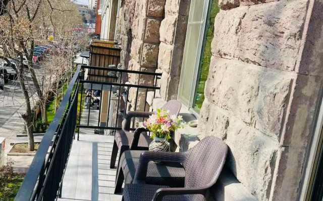 Spacious 1 Bedroom in Yerevan