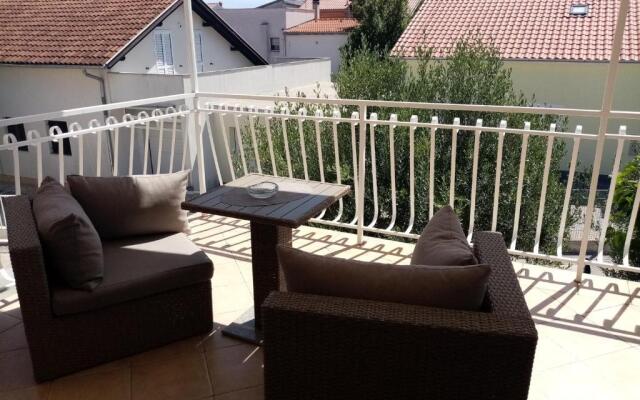 Apartments Anita Frane