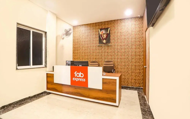 FabHotel Dreamz Inn