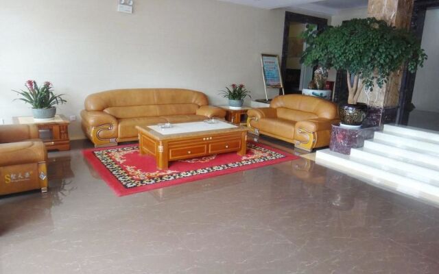 Kunming Guofang Hotel
