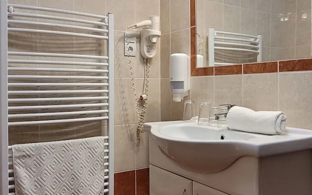 Balaton Colors Beach Hotel