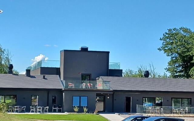 Solstickan Hotell & Vandrarhem