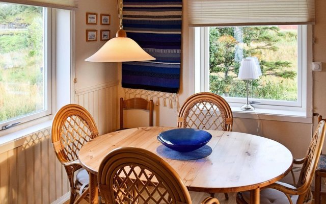 7 Person Holiday Home In Stamsund