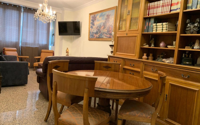 Apartamentos Suites Torr Av América - López de Hoyos