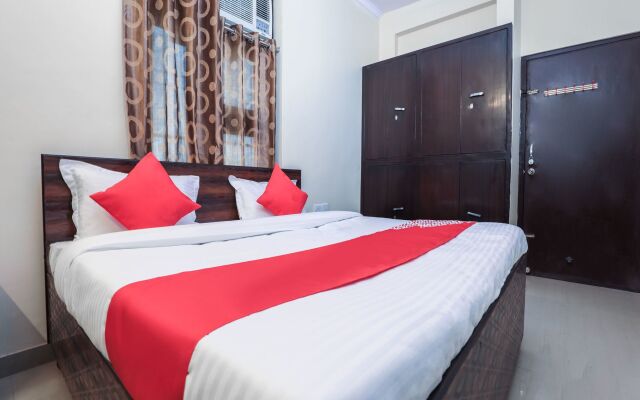 OYO 14911 New Airport Residency