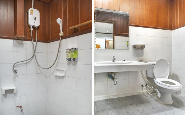 OYO 736 Green Poshtel