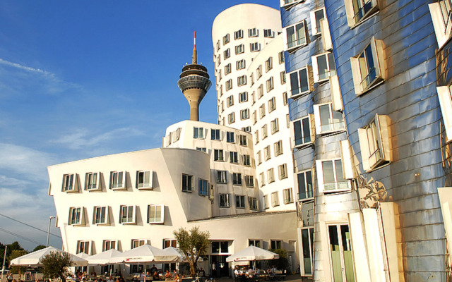Holiday Inn Dusseldorf - Hafen