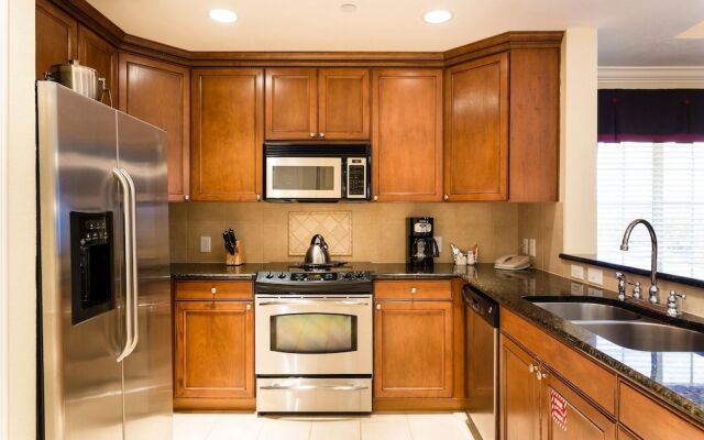 Condo Centre Court Haven 3 Bedroom Reunion