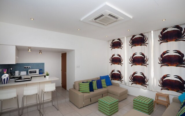 Athenaeum Beachside Studio