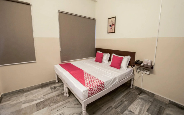 OYO 13790 Hotel Satya Regency