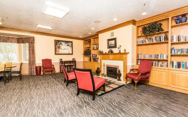 Highland Estates Resort Hotel