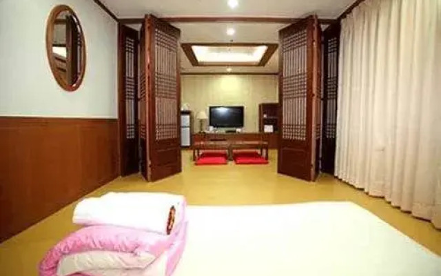 Jinju Dong Bang Hotel