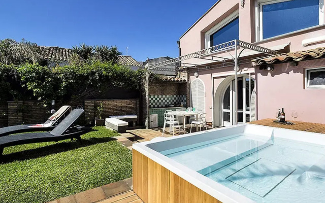 Luxurious Holiday Home in Acireale with Hot Tub