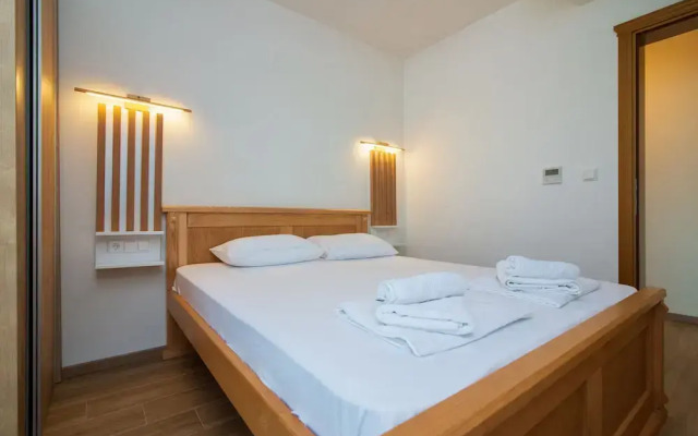 Sunset Bay Apartments