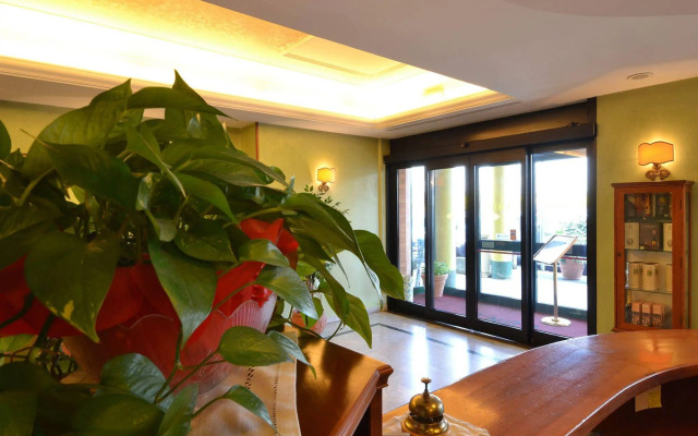 Sun Hotel