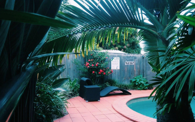 Childers Oasis Motel