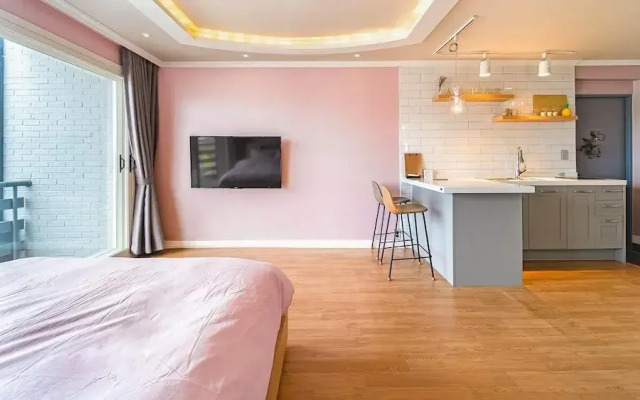 Baradeon Bada Pension, Yangyang