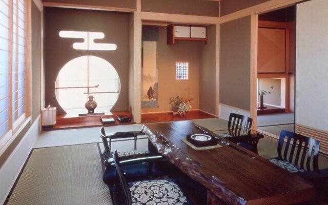 Ryotei Ryokan Kyoheiso