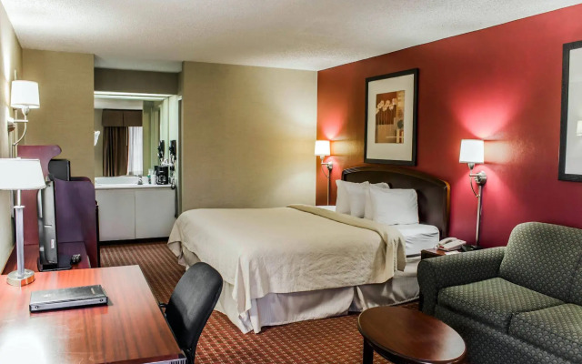 Quality Inn Roanoke Rapids