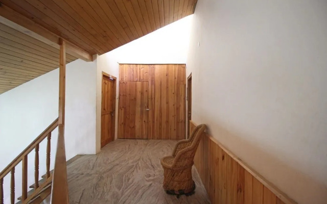 OYO 7579 Roo Cottage