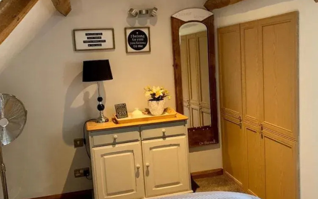Deri-Down Guest House